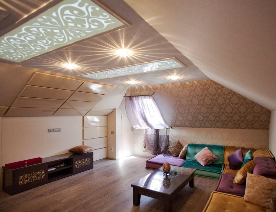 Потолок на мансарде