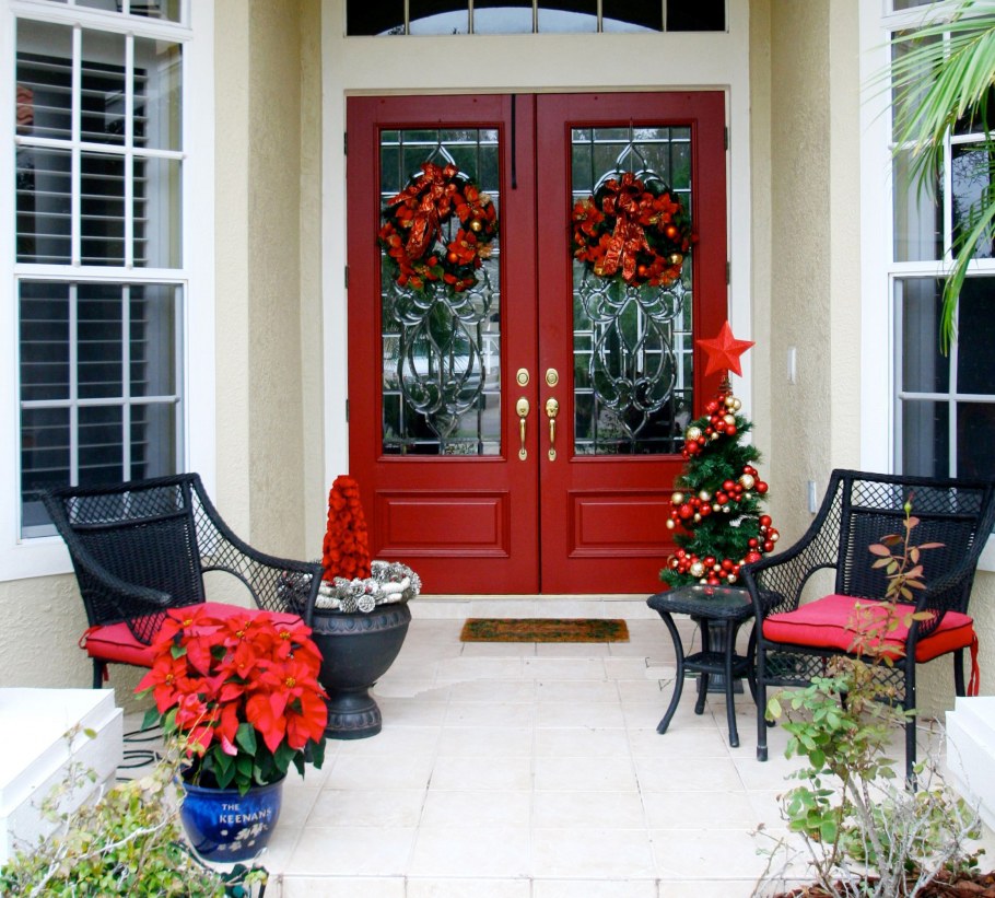 Украшение крыльца