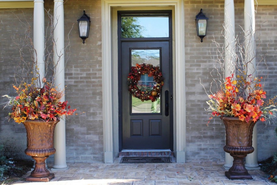 Украшение крыльца цветами