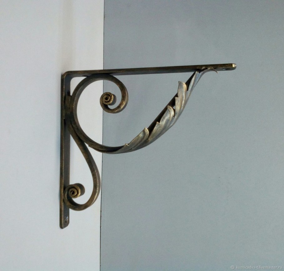 Кованые кронштейны для полок