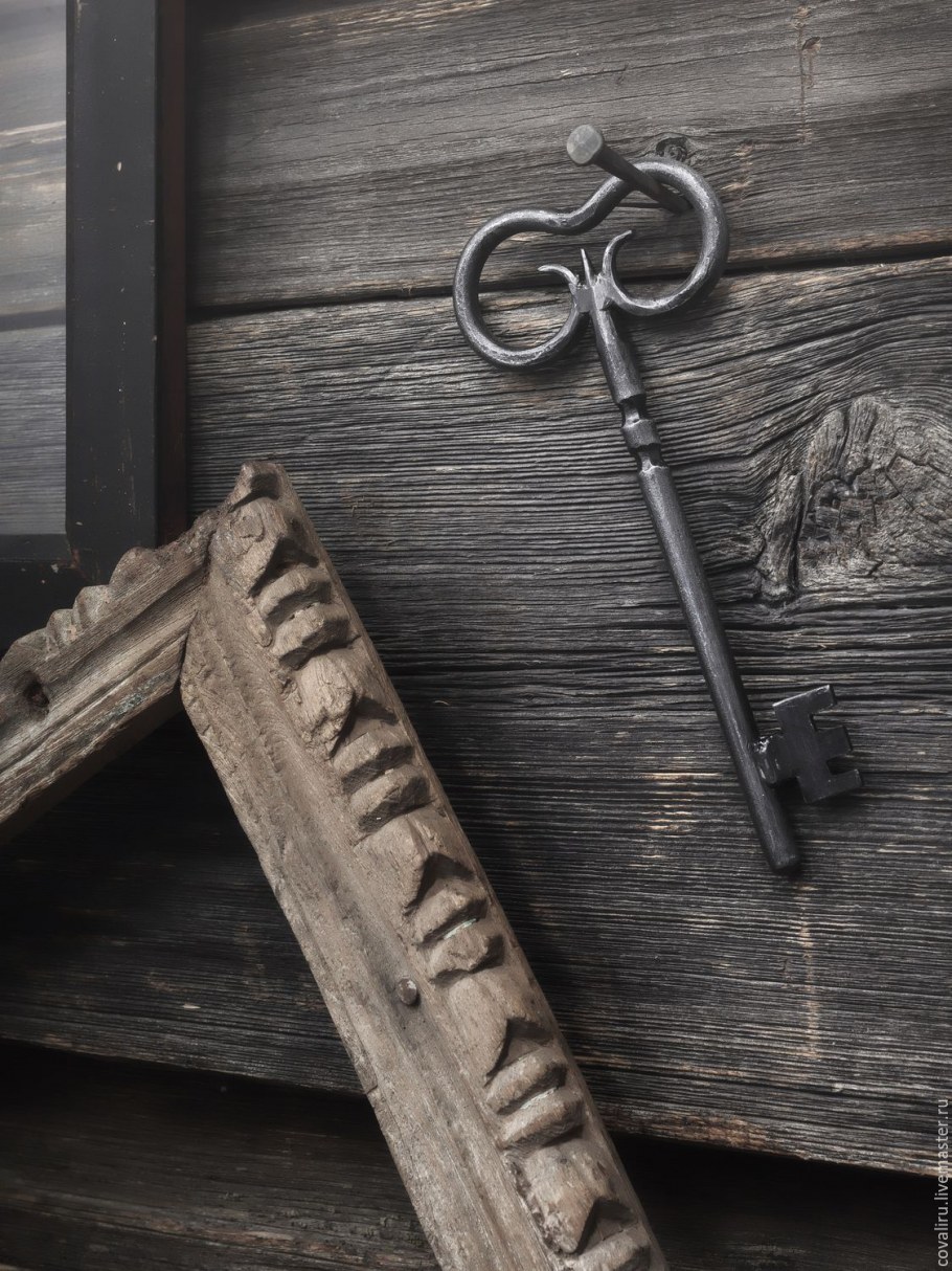 Ключ декоративный