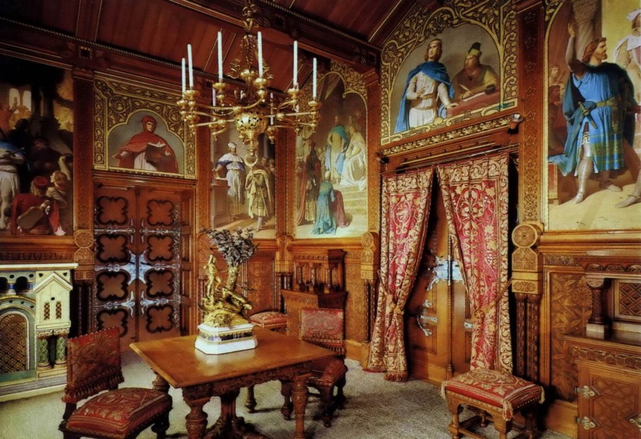 Замок Нойшванштайн внутреннее убранство