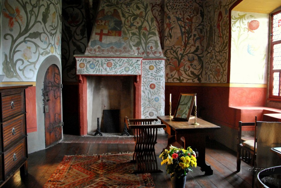 Замок Бург Эльц внутри