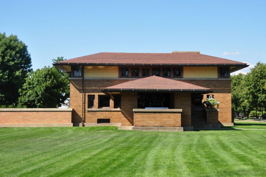 Архитектура Ллойда Райта в Буче