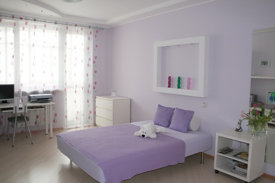 Спальня в светло сиреневых тонах