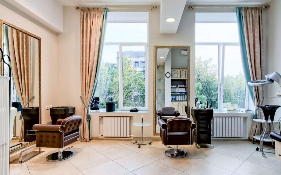 Салон красоты в серых тонах