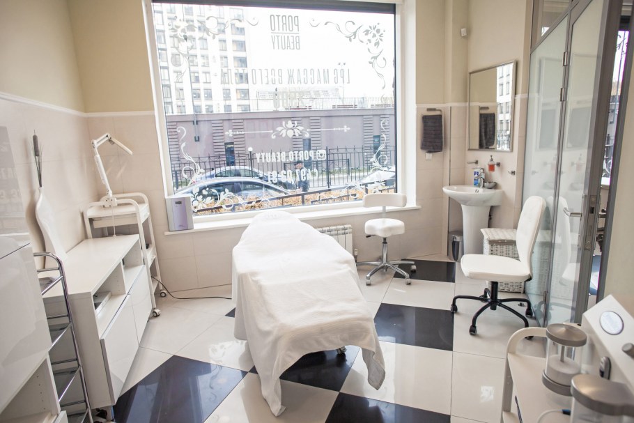 Салон красоты в серых тонах