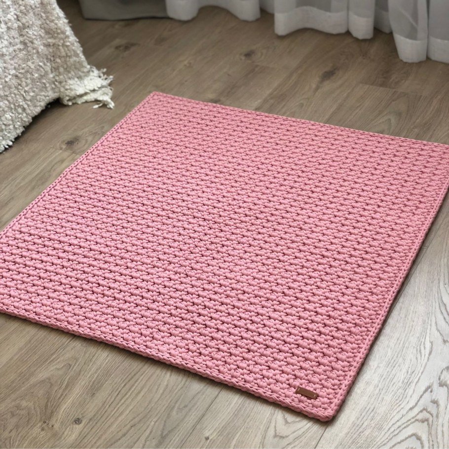 Ковер из трикотажной пряжи