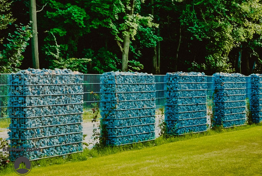 Габионы и Живая изгородь