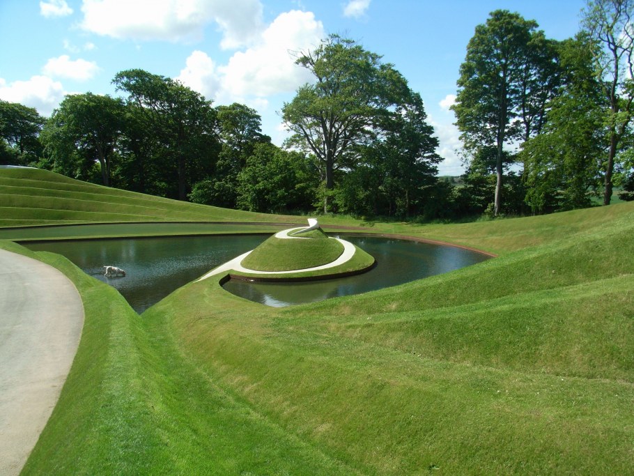 Чарльз Дженкс сад космических