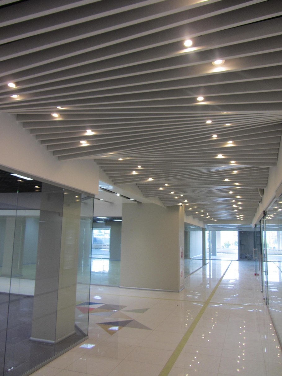 Кубообразный реечный потолок Cesal