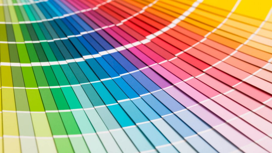 Желтый цвет в интерьере