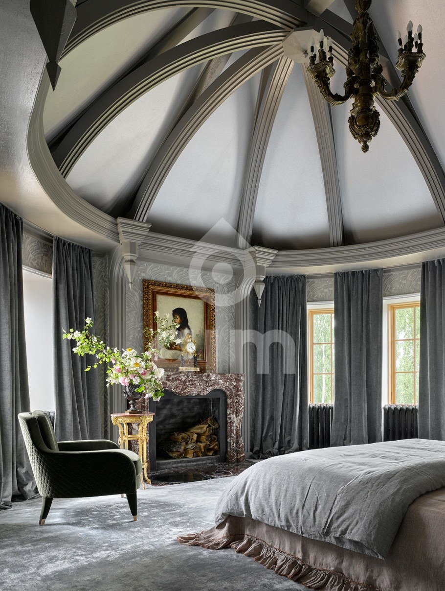 Готический потолок в квартире