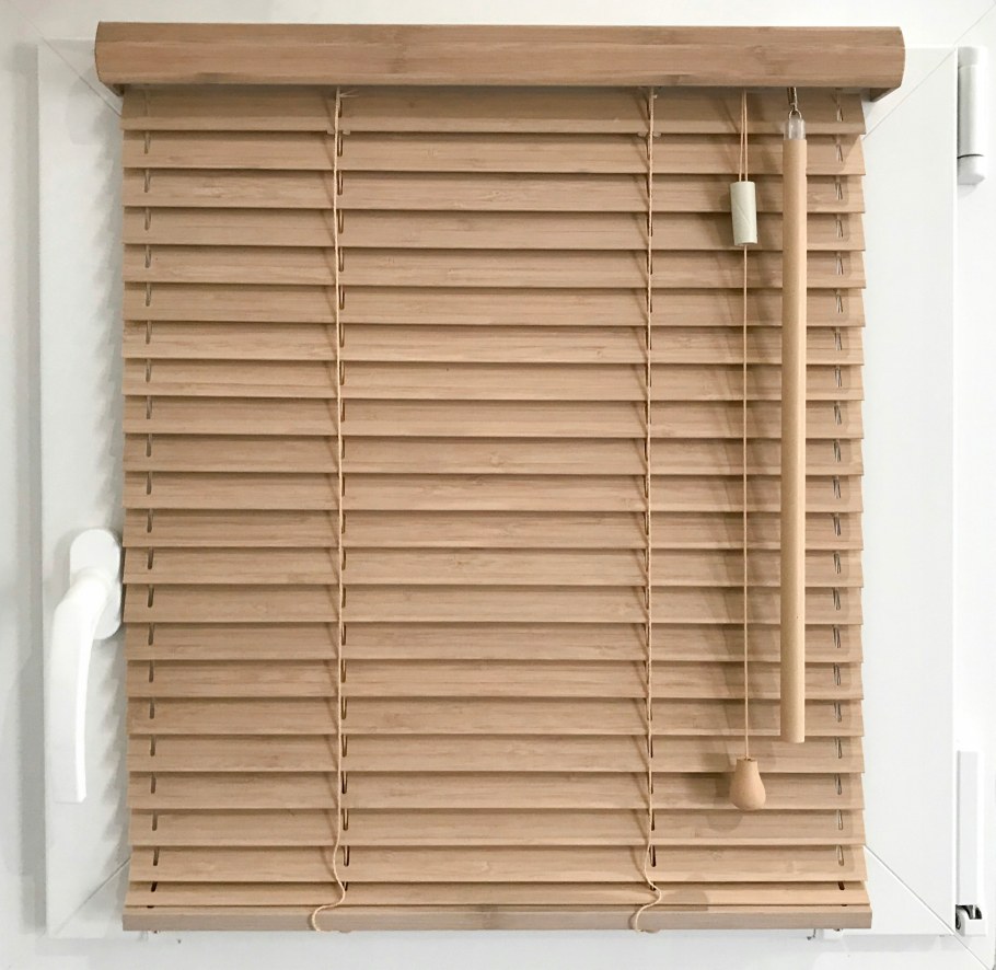 Ламель жалюзи дерево 25мм 25-22