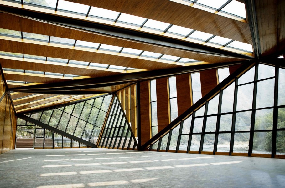 Наклонные деревянные конструкции