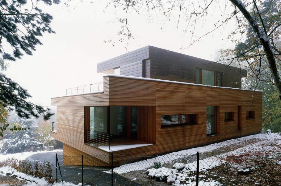 Модульный дом на склоне