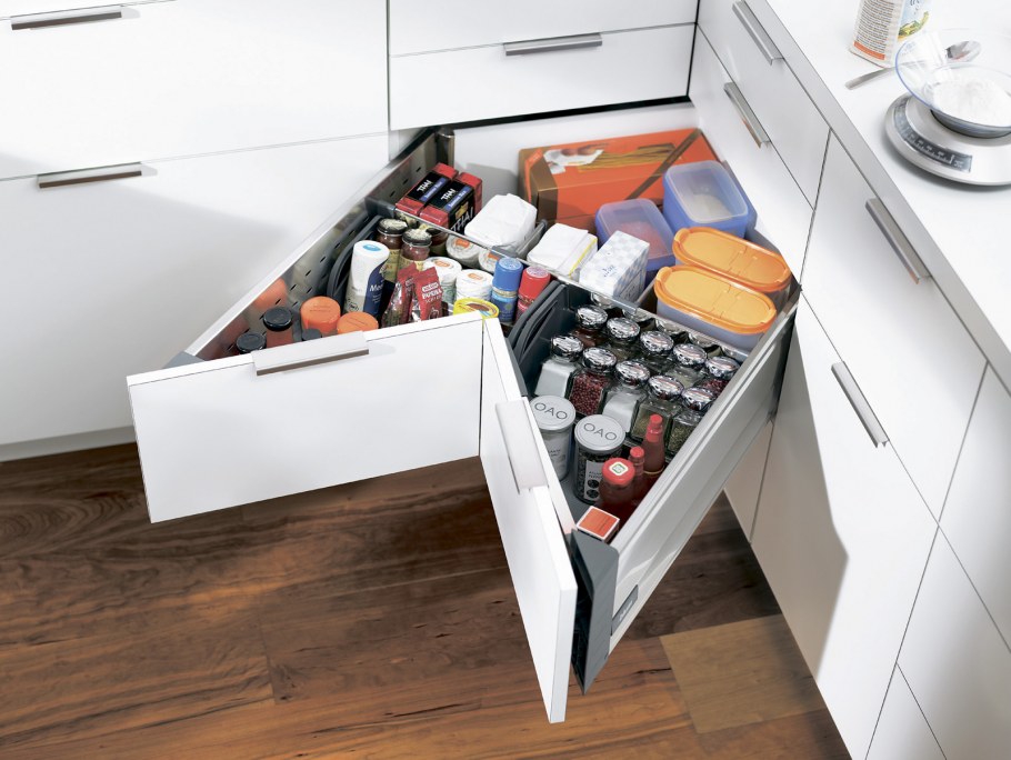 Угловые ящики Blum