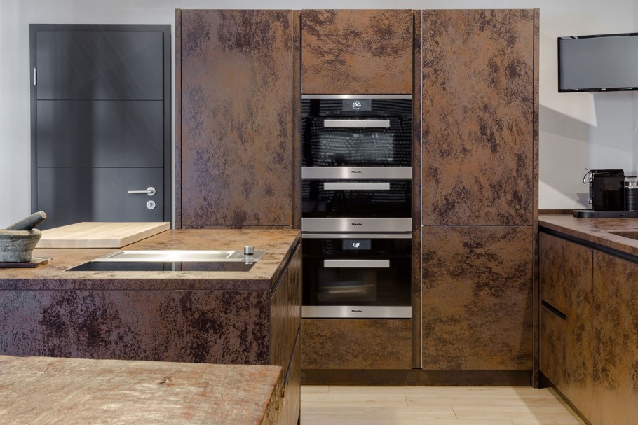 Кухня из керамогранита «Савойя»