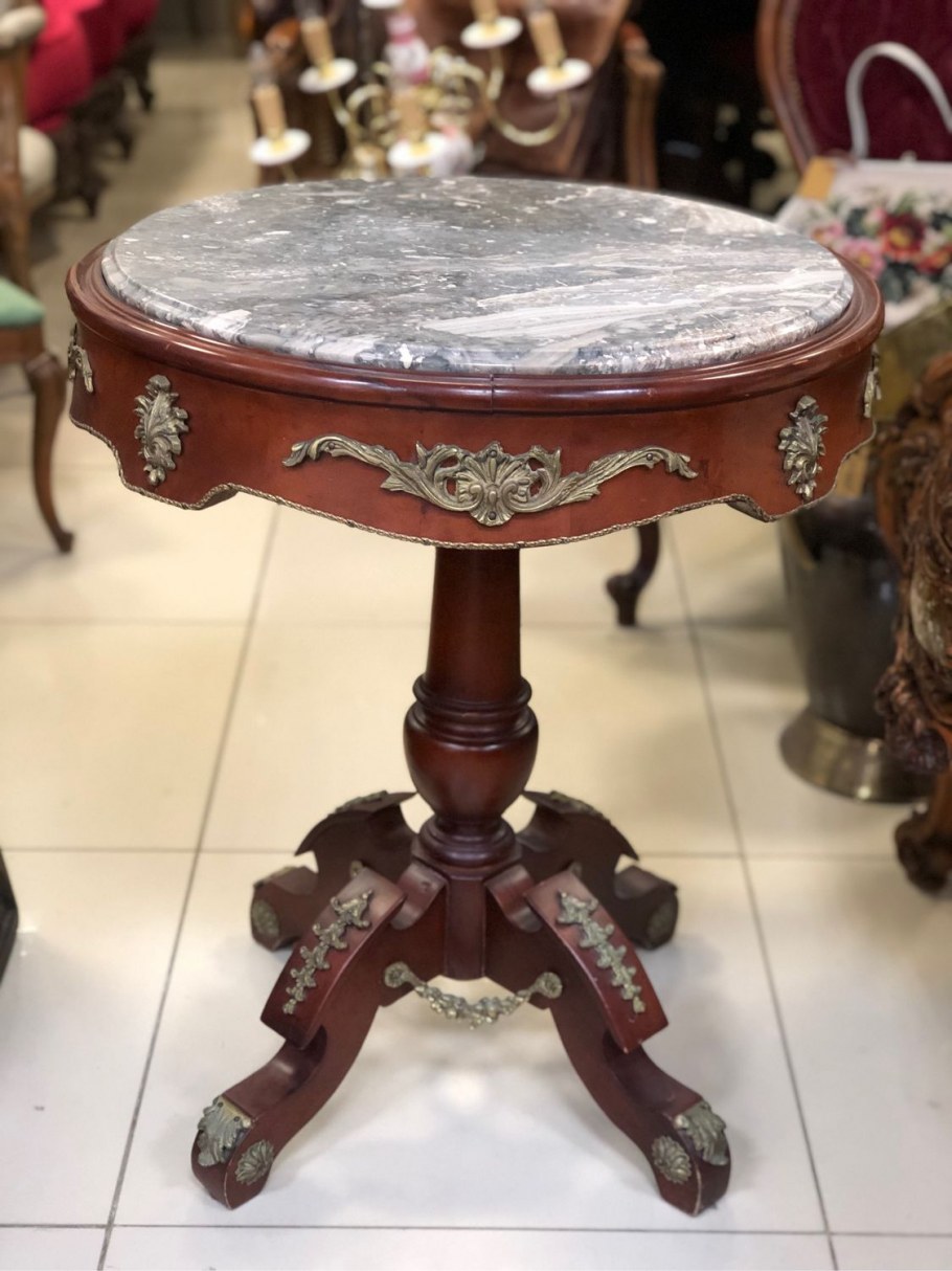 Антикварный геридон