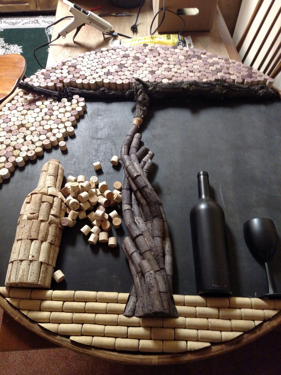 Панно из винных пробок