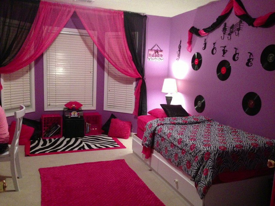 Уютная комната для подростка мальчика