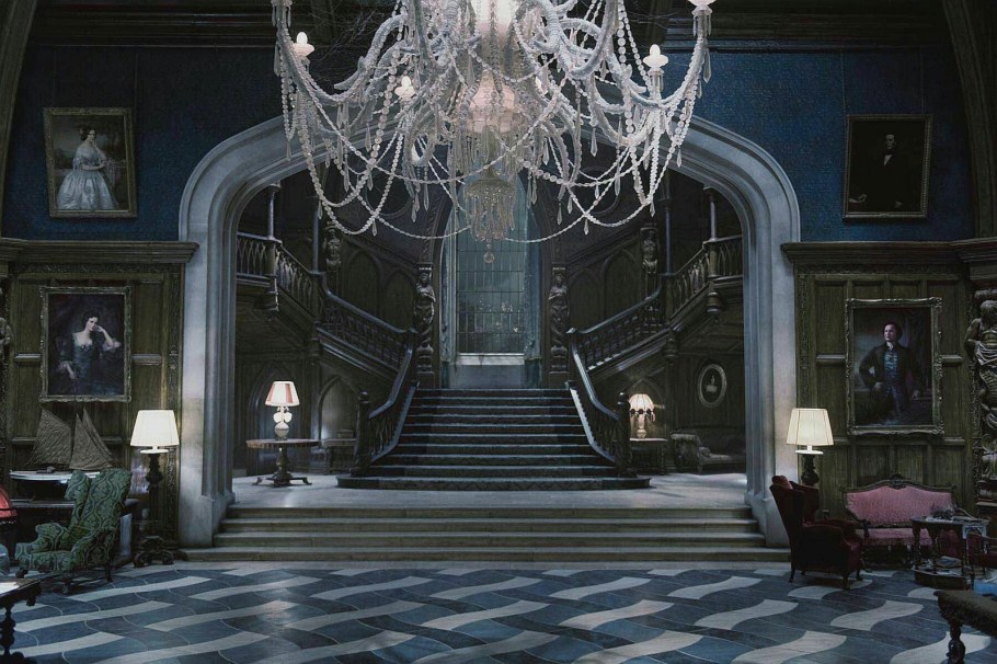 Викторианская Готика интерьер темный спальне