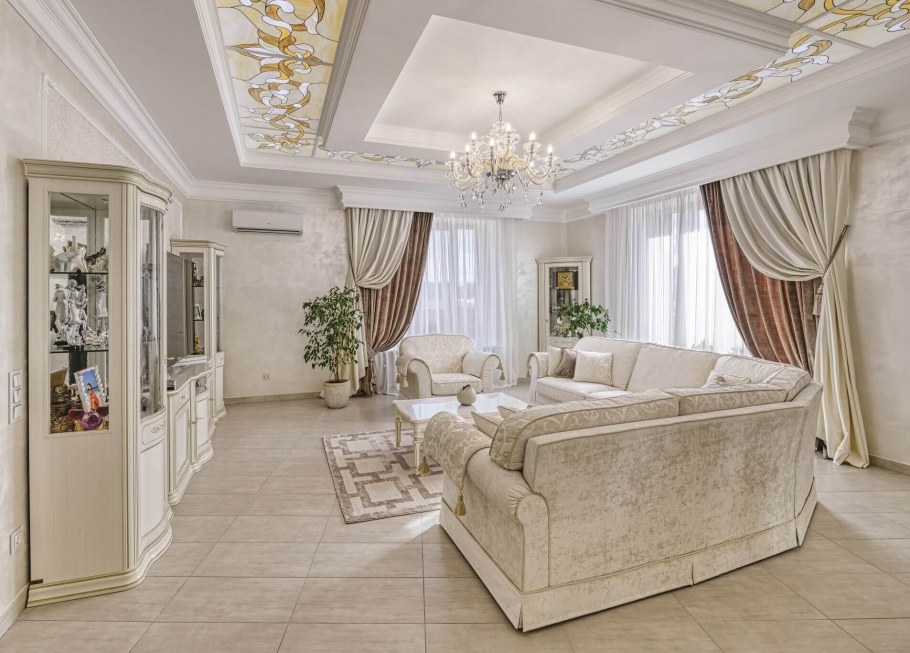 Кухня гостиная в пастельных тонах