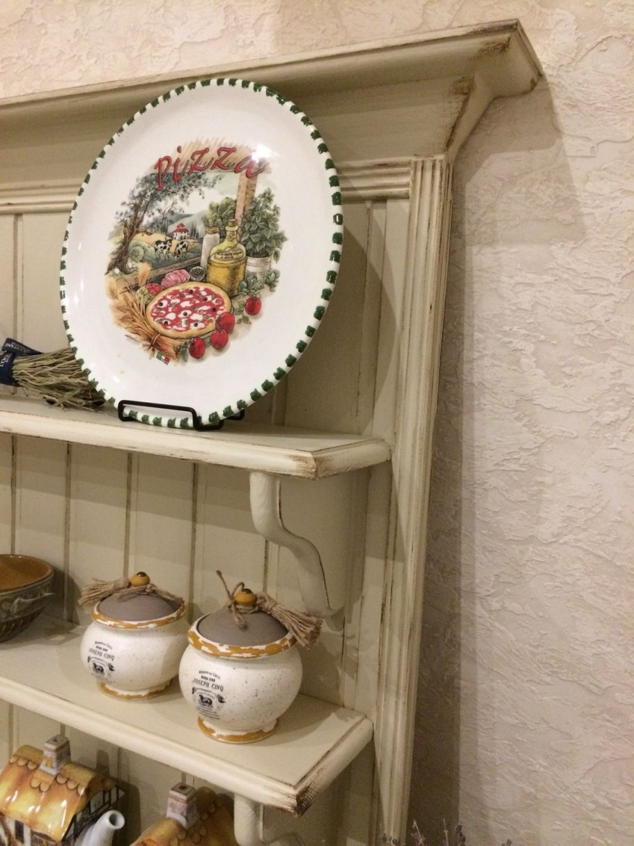 Полки в стиле Прованс