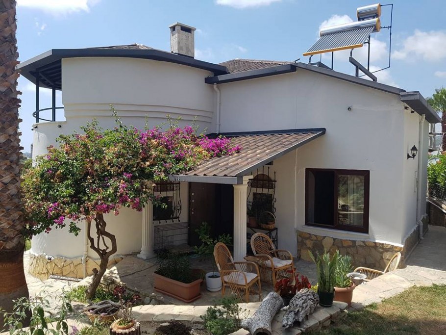 Маленький домик в Турции