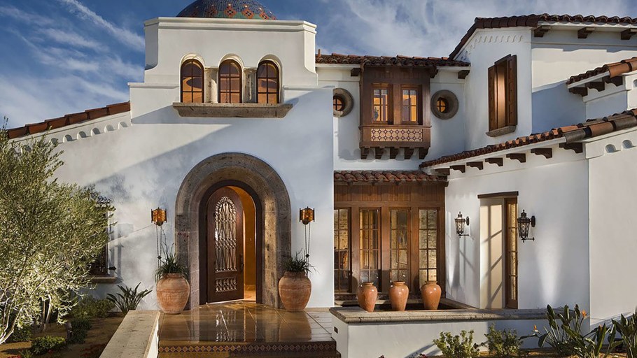Вилла в испано-мавританском стиле