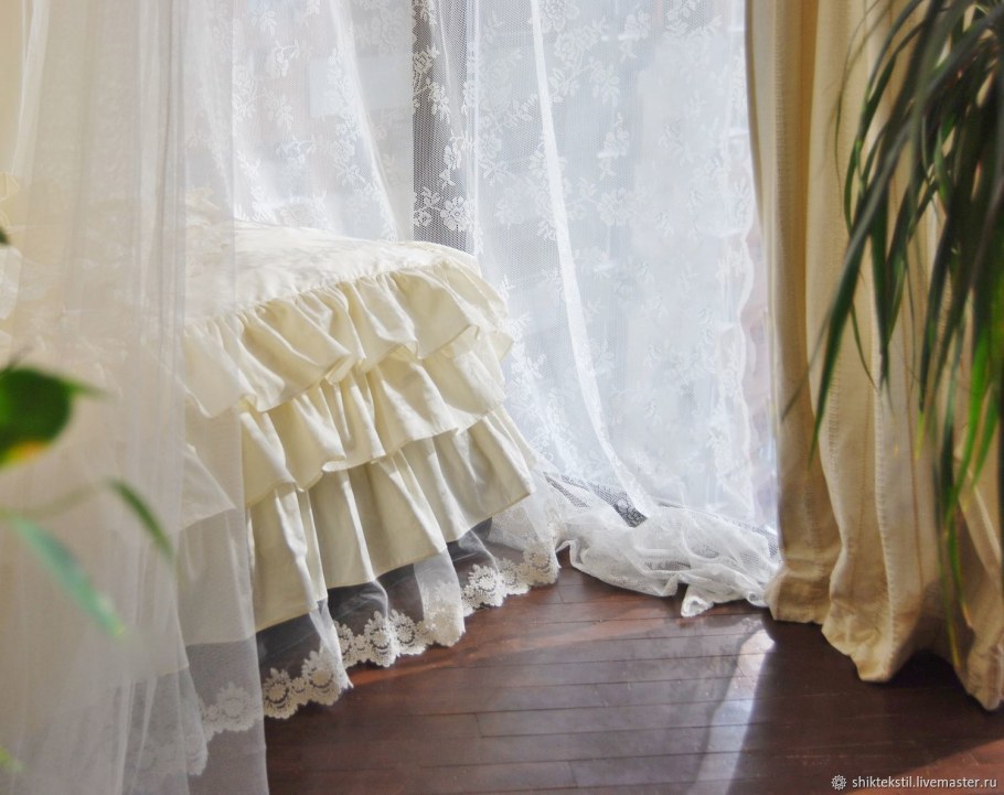 Кровать Прованс с ротанговым изголовьем и изножьем