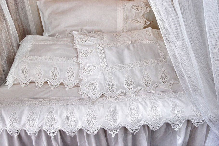 Гофрированная кровать