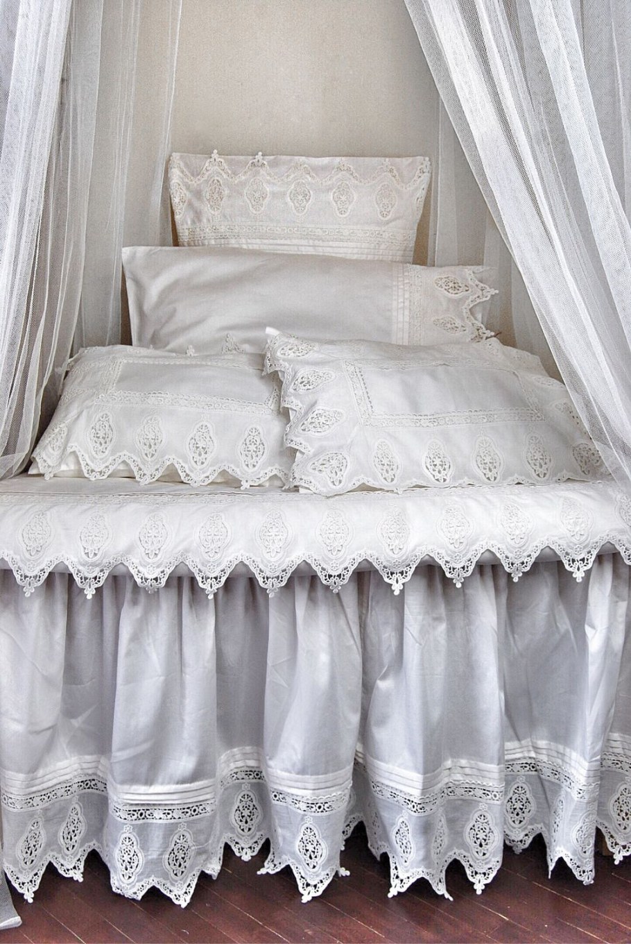 Кукольная мебель в стиле Прованс