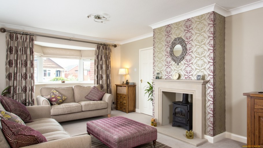 Гостиная с комбинированными обоями