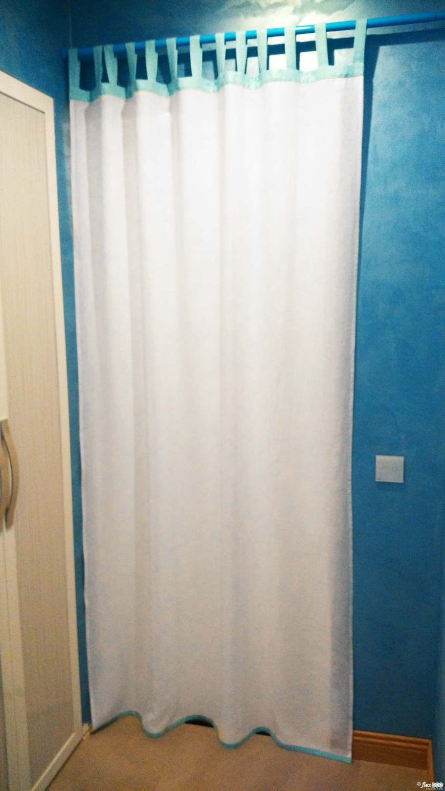 Шторы на дверной проем