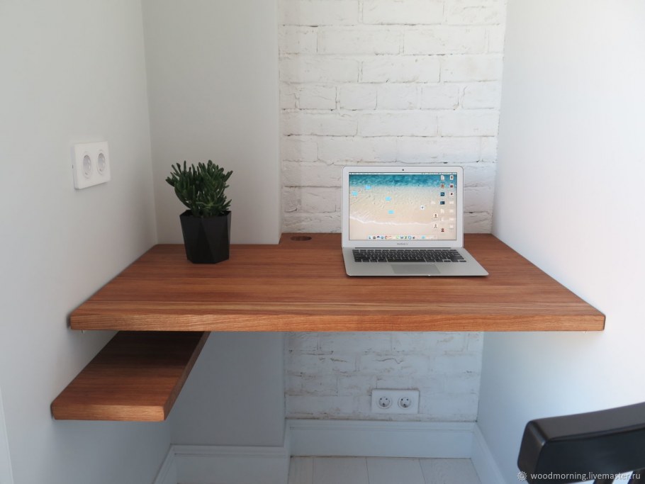 Компьютерный стол из столешницы