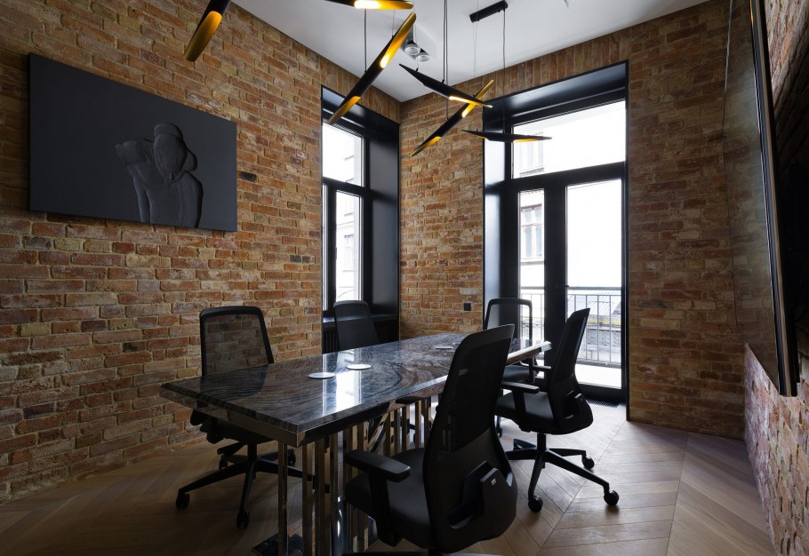 Интерьер маленького офиса в стиле лофт