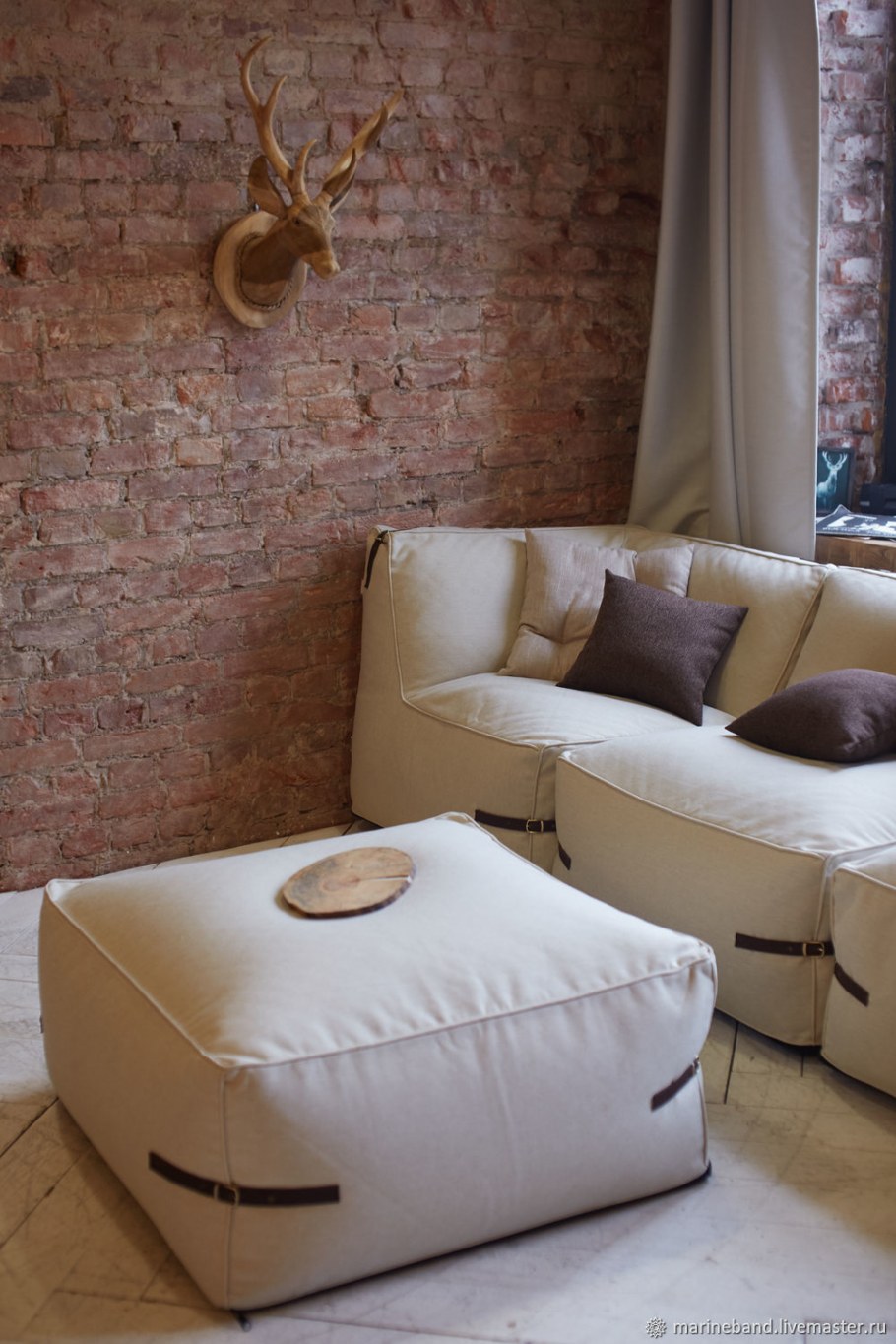 Бескаркасный диван с пуфом DS 207