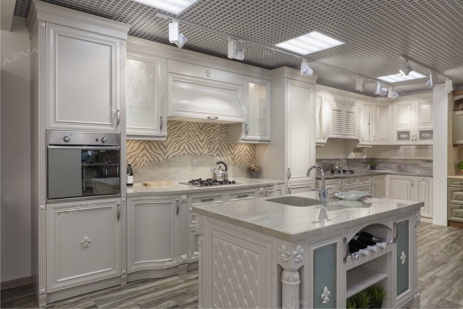 Фасад Алиери Италия