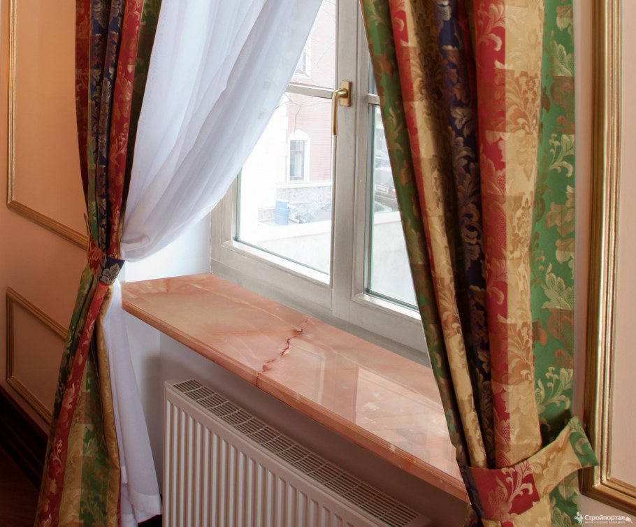 Подоконник из оникса с подсветкой