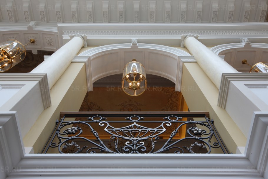 Фасад в стиле Ампир