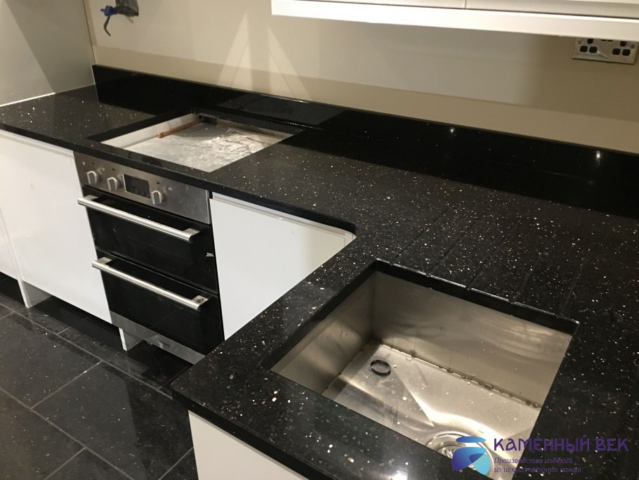 Блэк Гэлэкси столешница