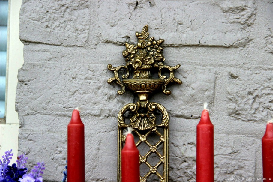 Кованые настенные подсвечники