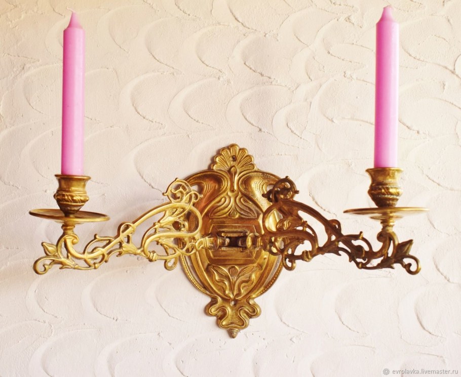 Подсвечник настенный