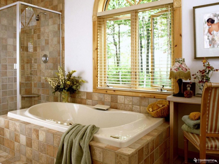 Угловая ванна у окна