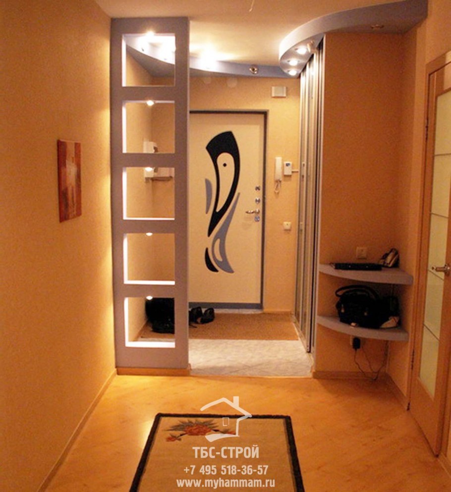 Прихожая с элементами индустриального стиля