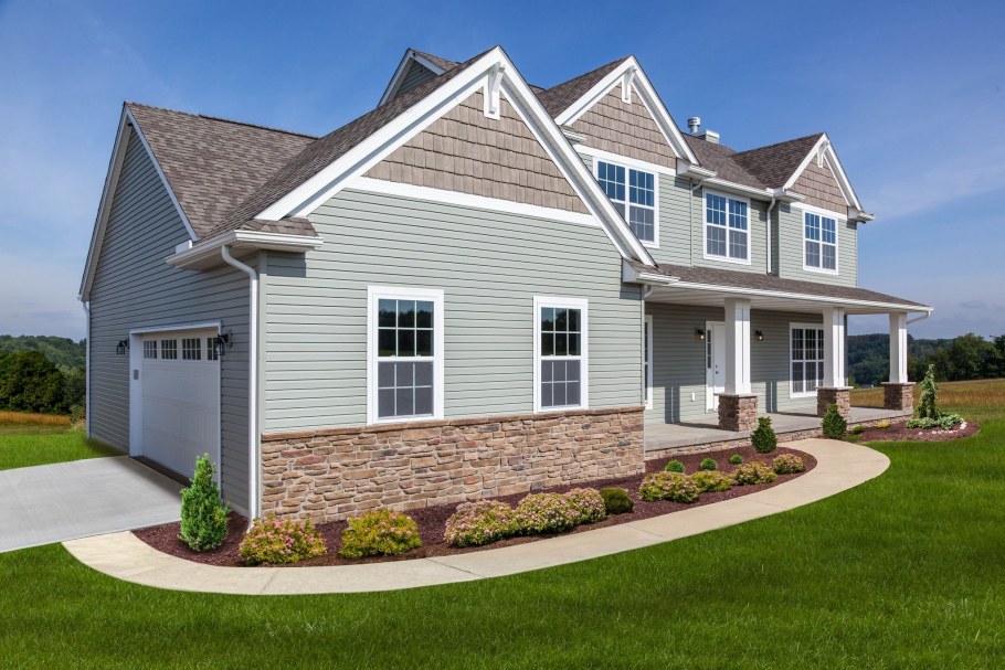 Светлые фасады домов