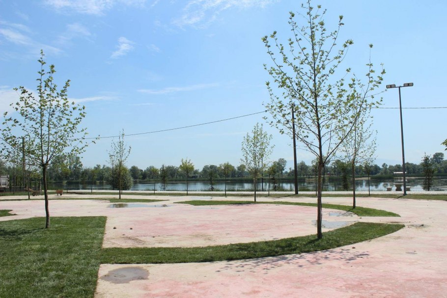 Парк цветов в Дубае станция метро