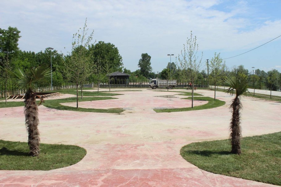 Элм парк Гарденс