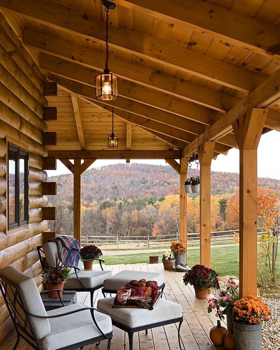 Летний домик с террасой